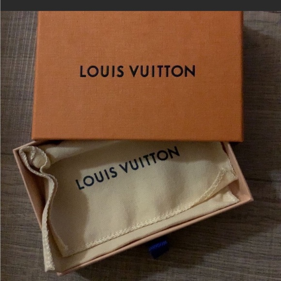 *FIRM* Authentic Louis Vuitton Vintage Lock and Key Set - Picture 9 of 13